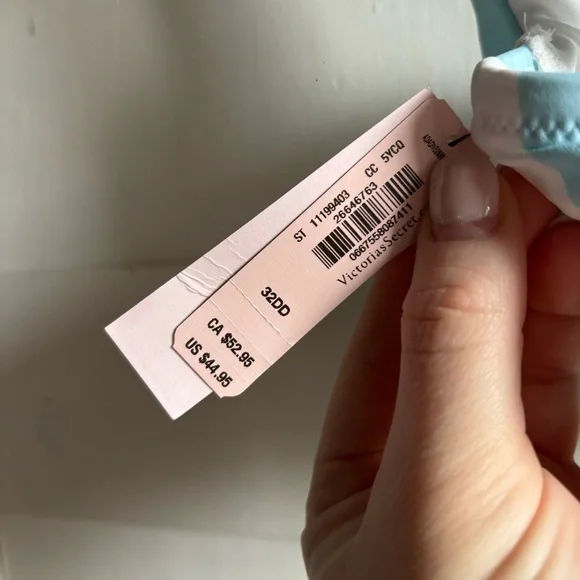 Victoria’s Secret Swim Top NWT Size 32DD - Picture 9 of 10